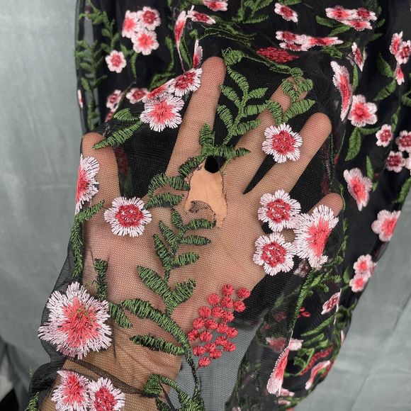 Modcloth Dress Womens Large Sweet Nostalgia Embroidered Black Pink Short Sleeve - Picture 7 of 11